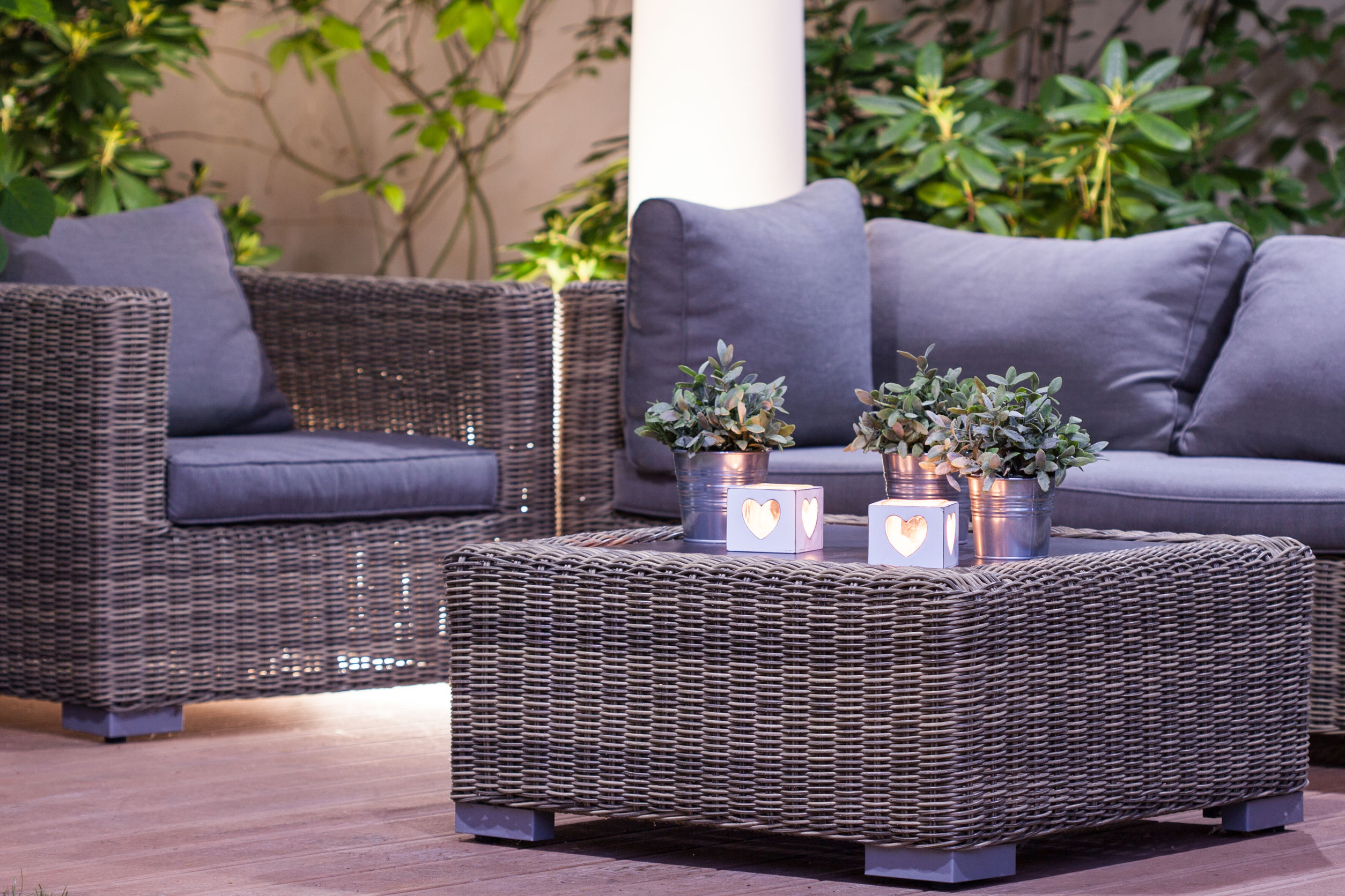 5 Mistakes to Avoid When Buying Patio Cushions