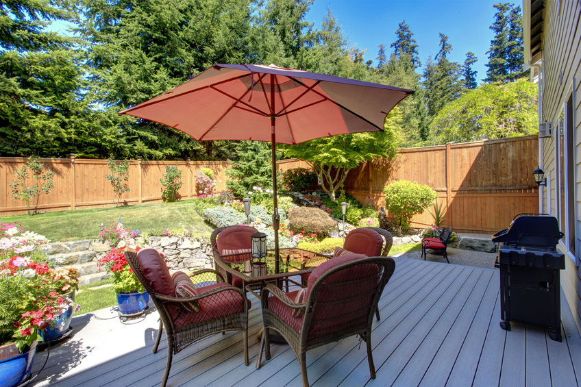The benefits of outdoor shading can help you say “yes!” to “Should I get a patio umbrella?”